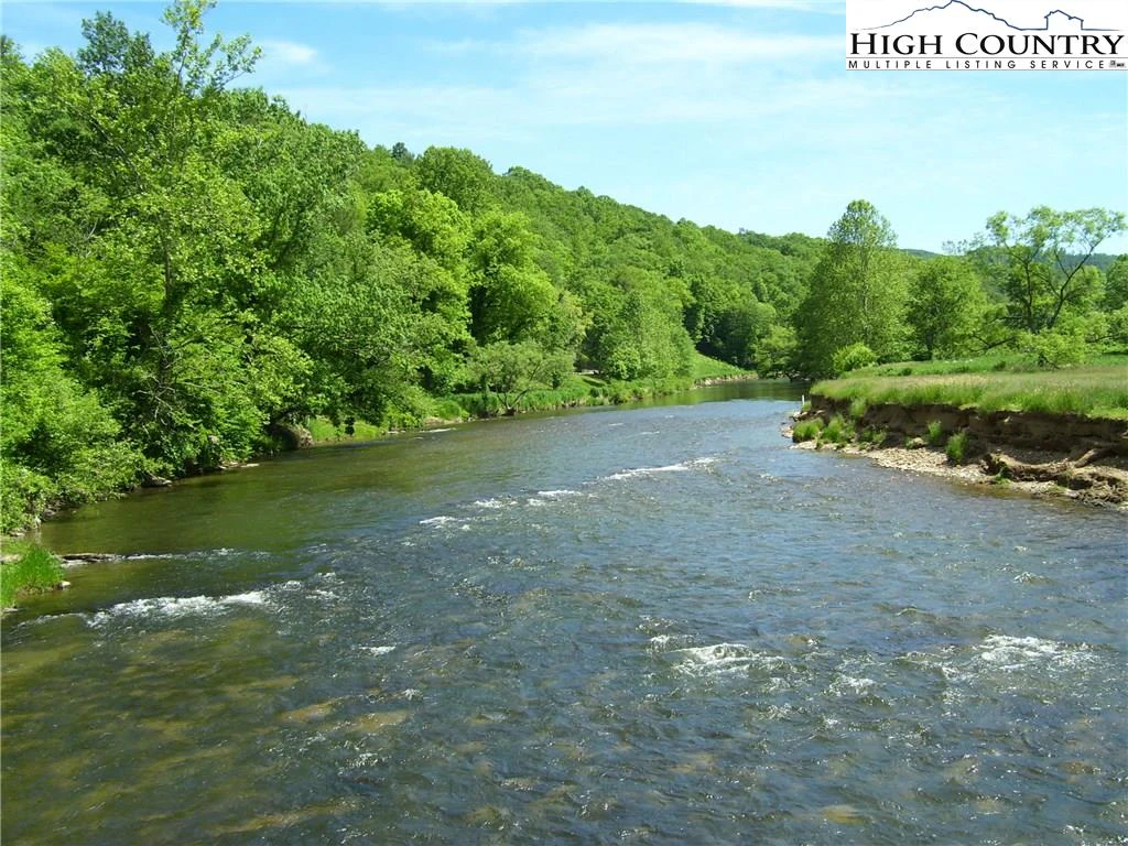 Image number 3 for the current listing