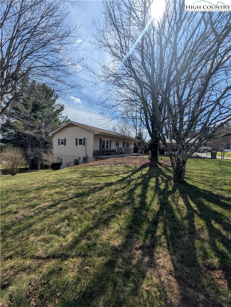 Image number 20 for the current listing
