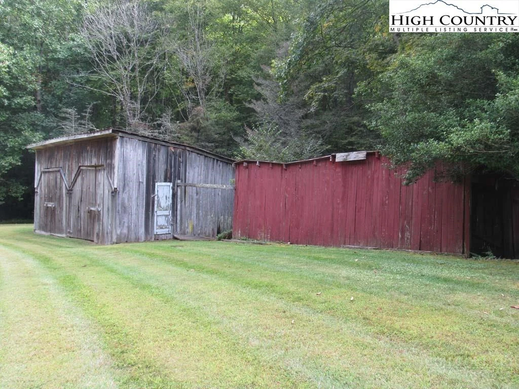 Image number 10 for the current listing