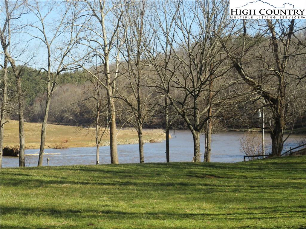 Image number 3 for the current listing