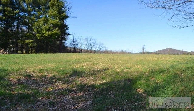 Image number 9 for the current listing