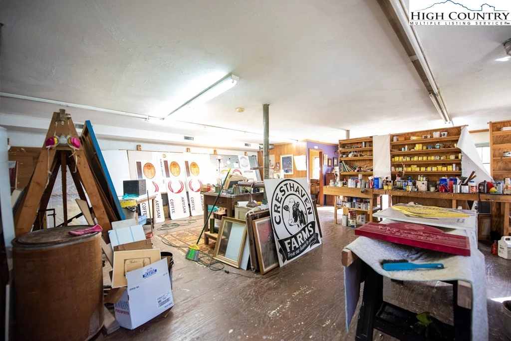 Image number 5 for the current listing