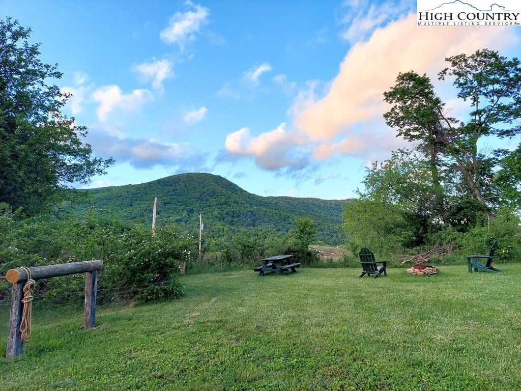 Image number 6 for the current listing