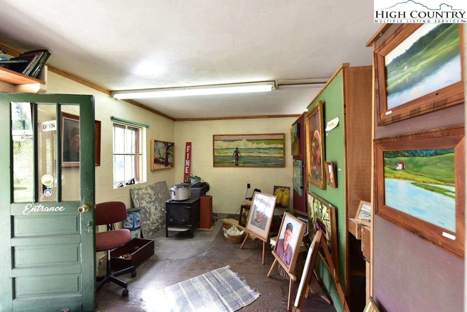 Image number 1 for the current listing
