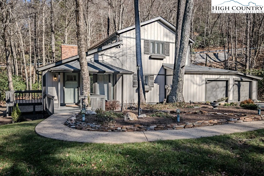 Image number 1 for the current listing