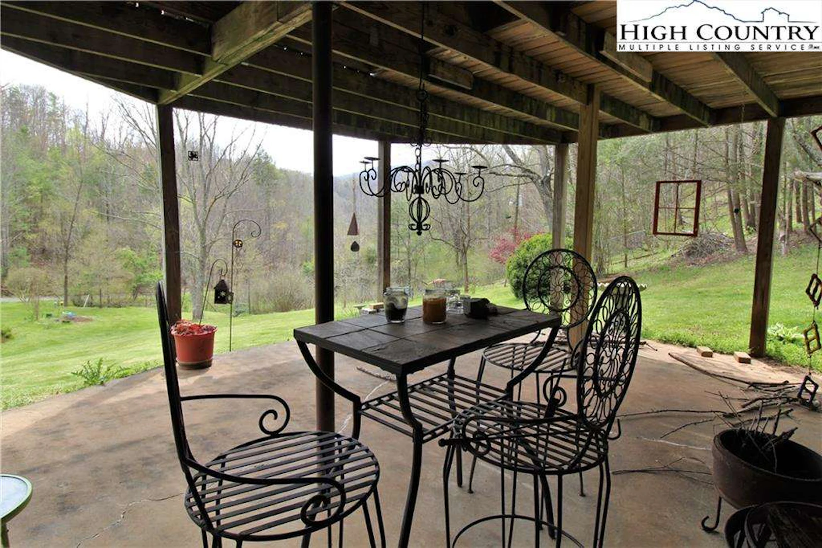 Image number 18 for the current listing