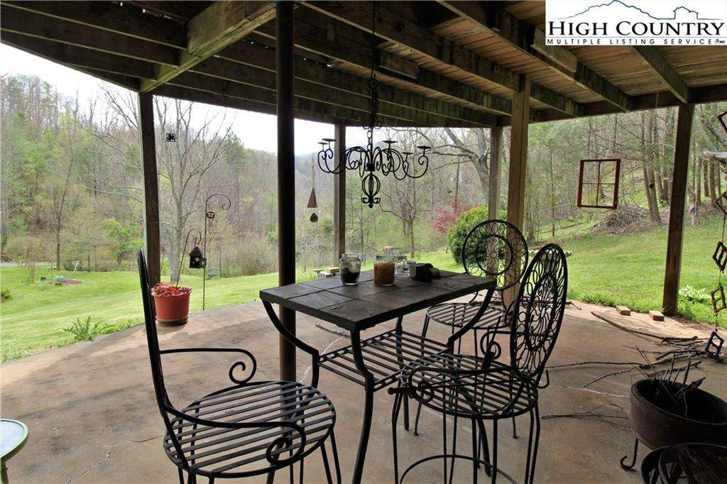 Image number 18 for the current listing