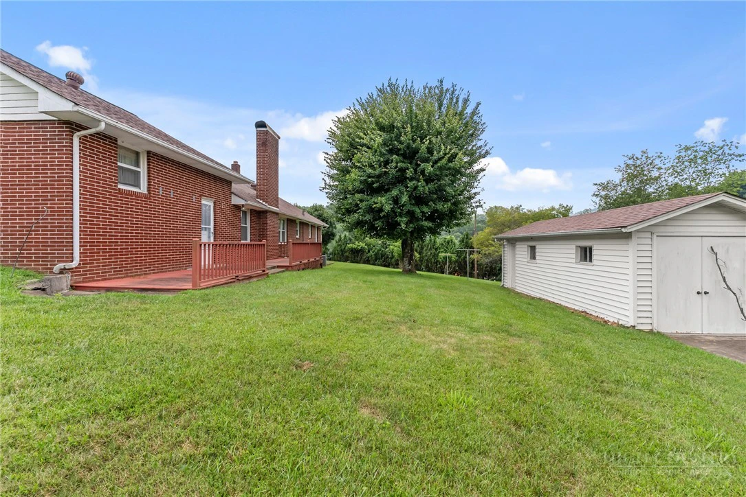 Image number 7 for the current listing