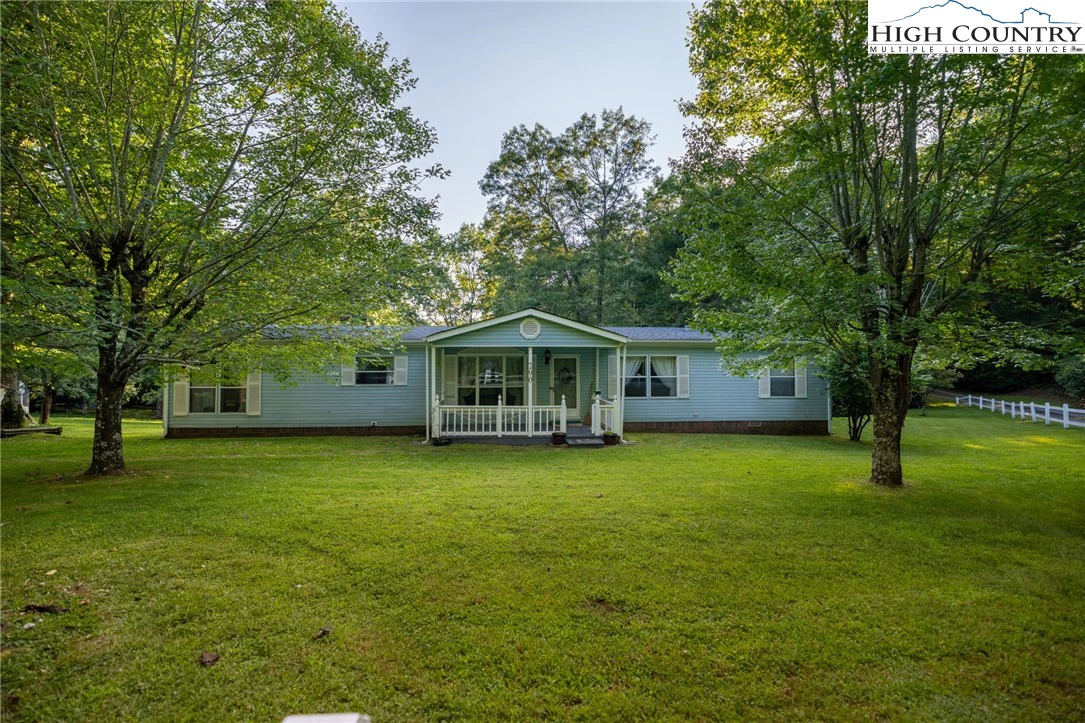 Image number 1 for the current listing