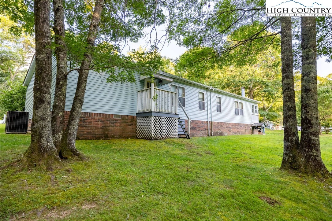 Image number 15 for the current listing