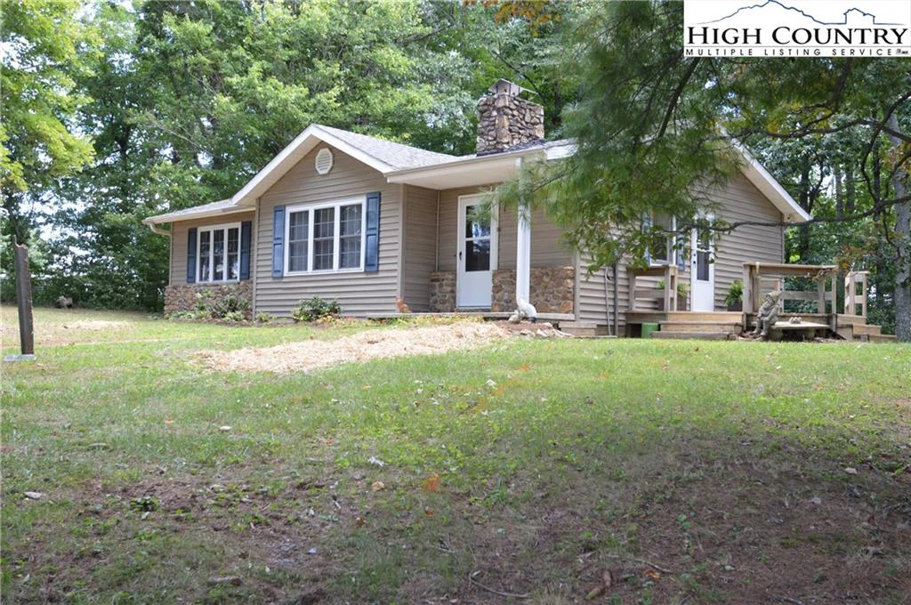 Image number 1 for the current listing