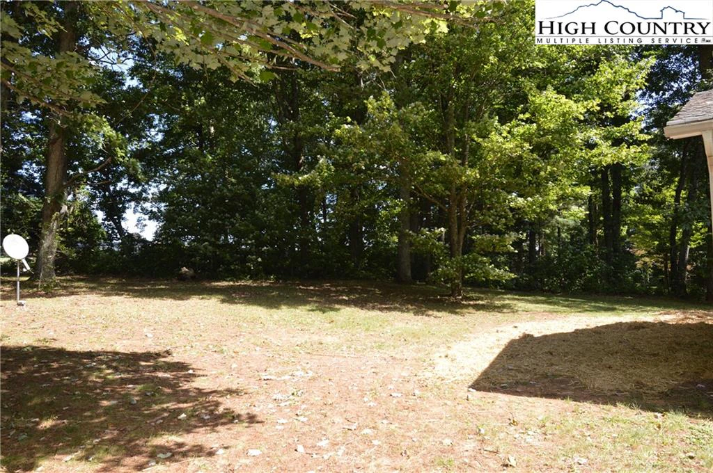 Image number 6 for the current listing