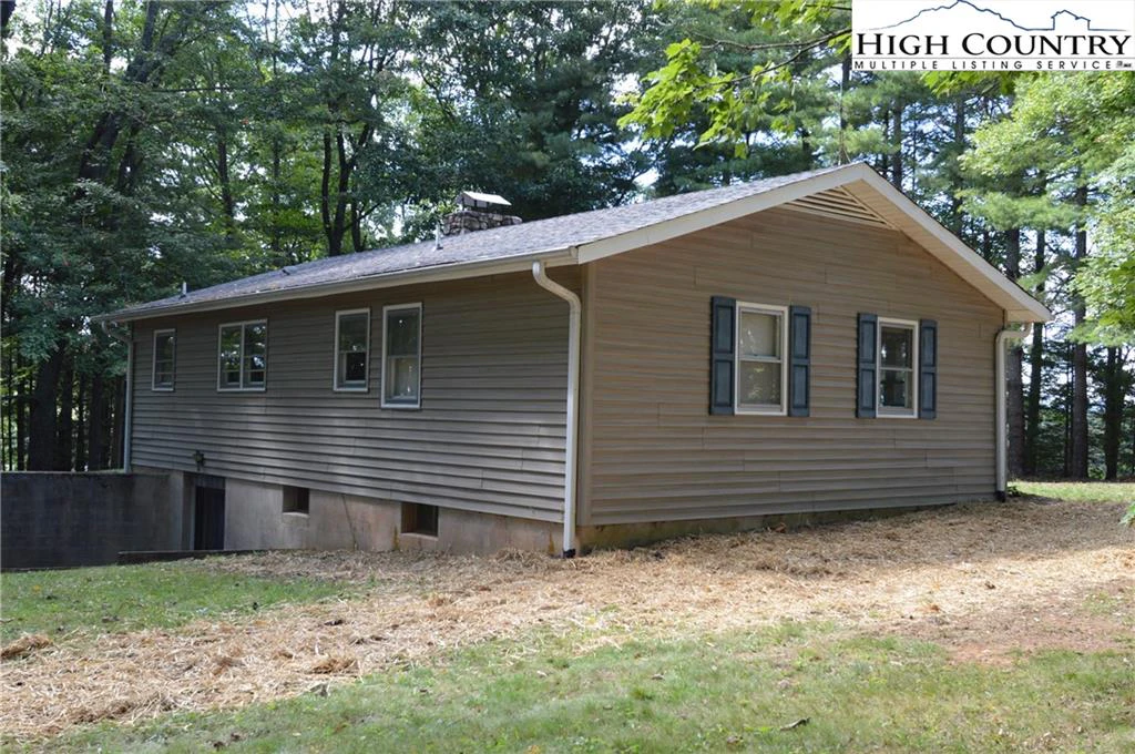 Image number 8 for the current listing