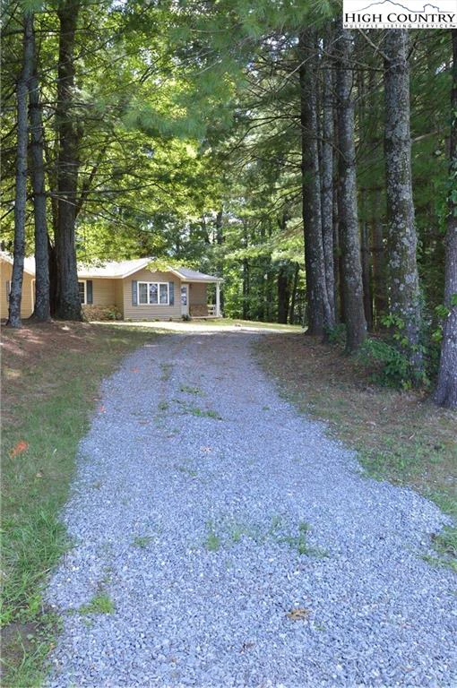 Image number 17 for the current listing