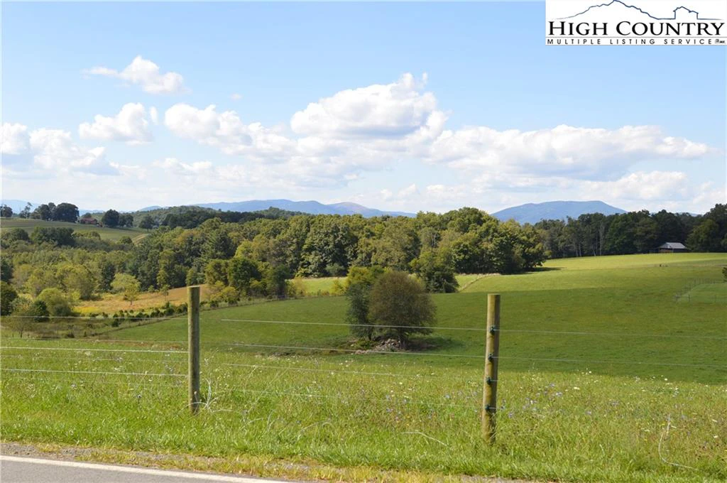 Image number 19 for the current listing