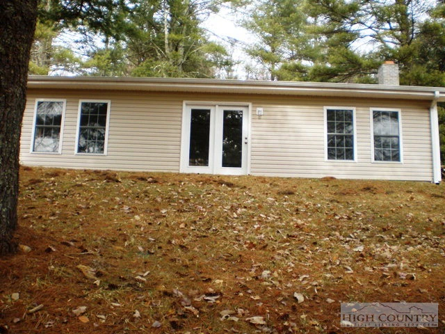Image number 3 for the current listing