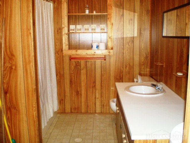 Image number 12 for the current listing