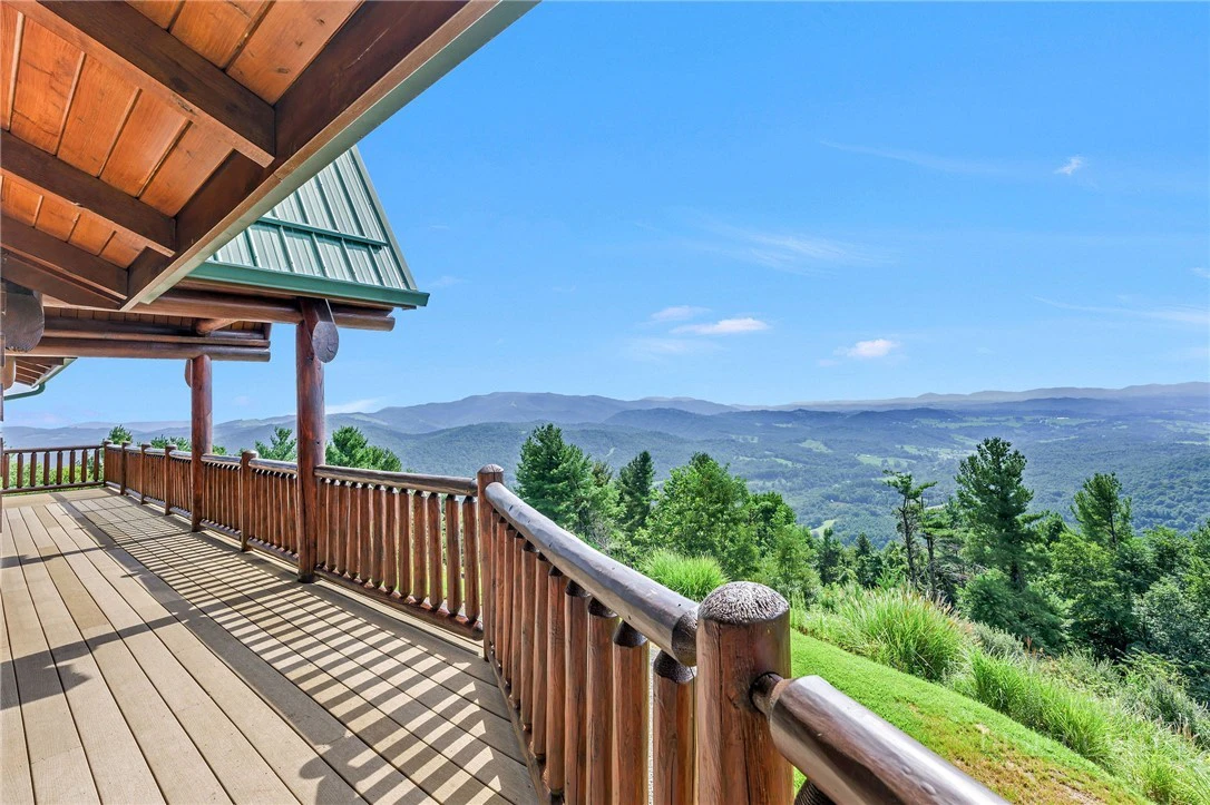 Image number 8 for the current listing