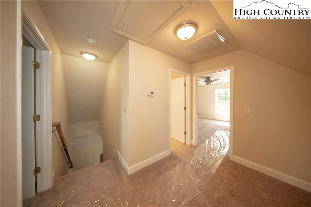 Image number 10 for the current listing