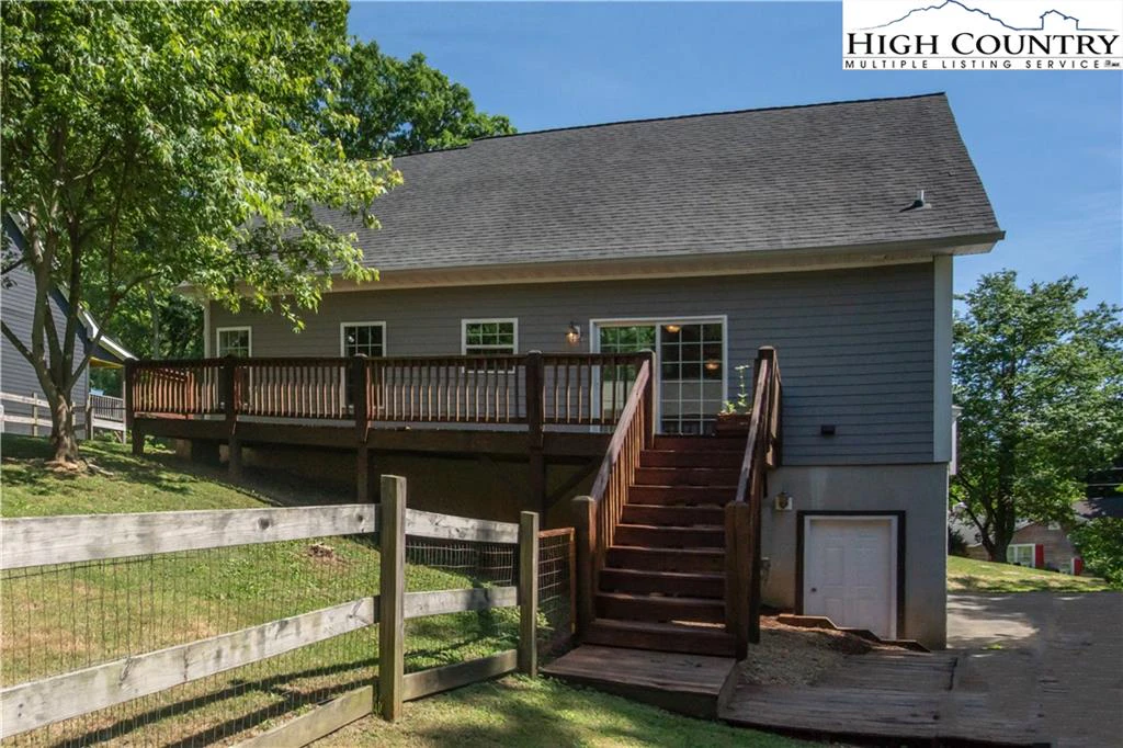 Image number 7 for the current listing