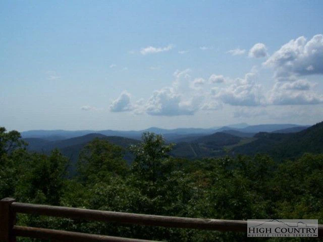 Image number 10 for the current listing