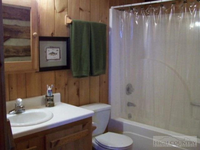 Image number 4 for the current listing