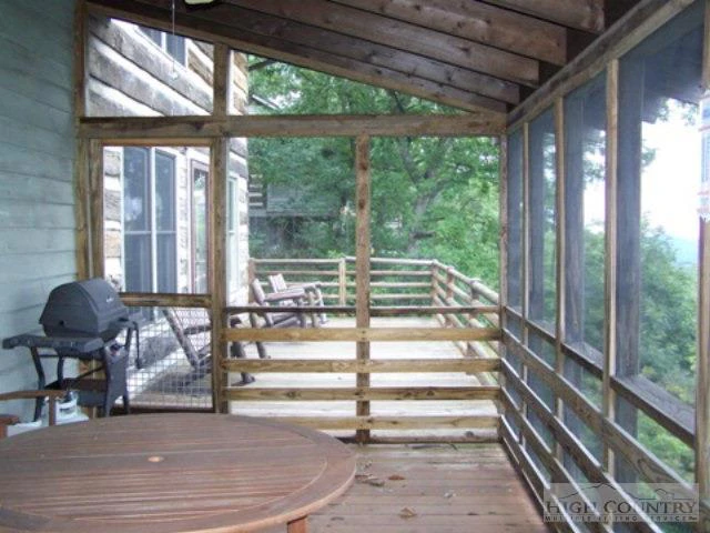 Image number 12 for the current listing