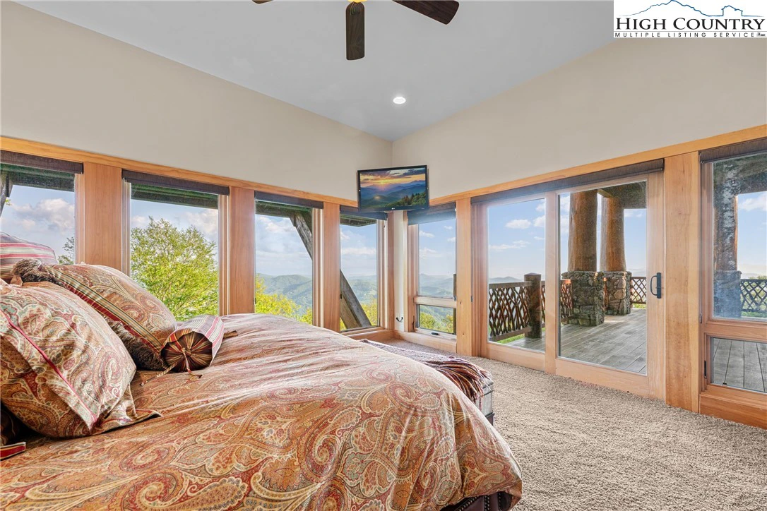 Image number 6 for the current listing