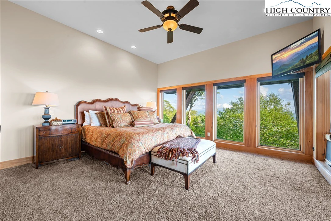 Image number 7 for the current listing