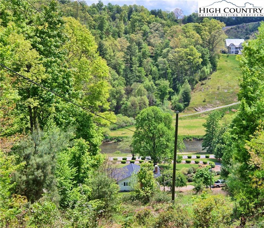 Image number 3 for the current listing