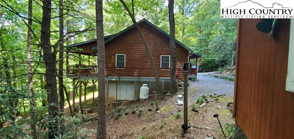 Image number 12 for the current listing