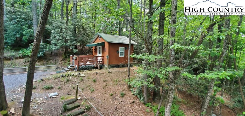 Image number 2 for the current listing
