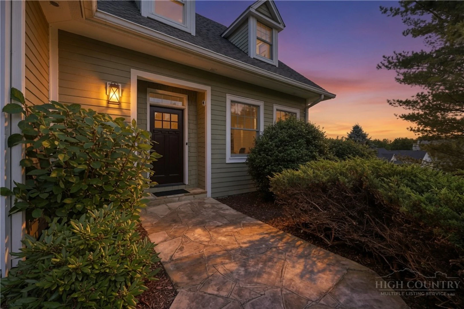 Image number 6 for the current listing
