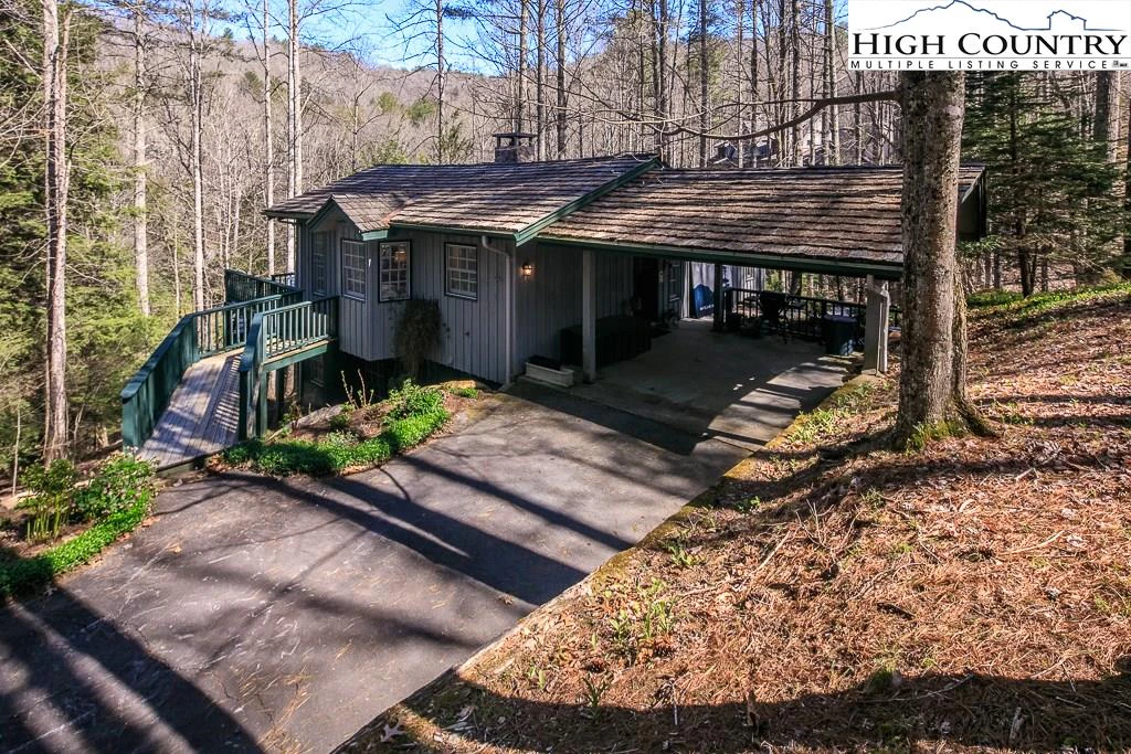 Image number 9 for the current listing