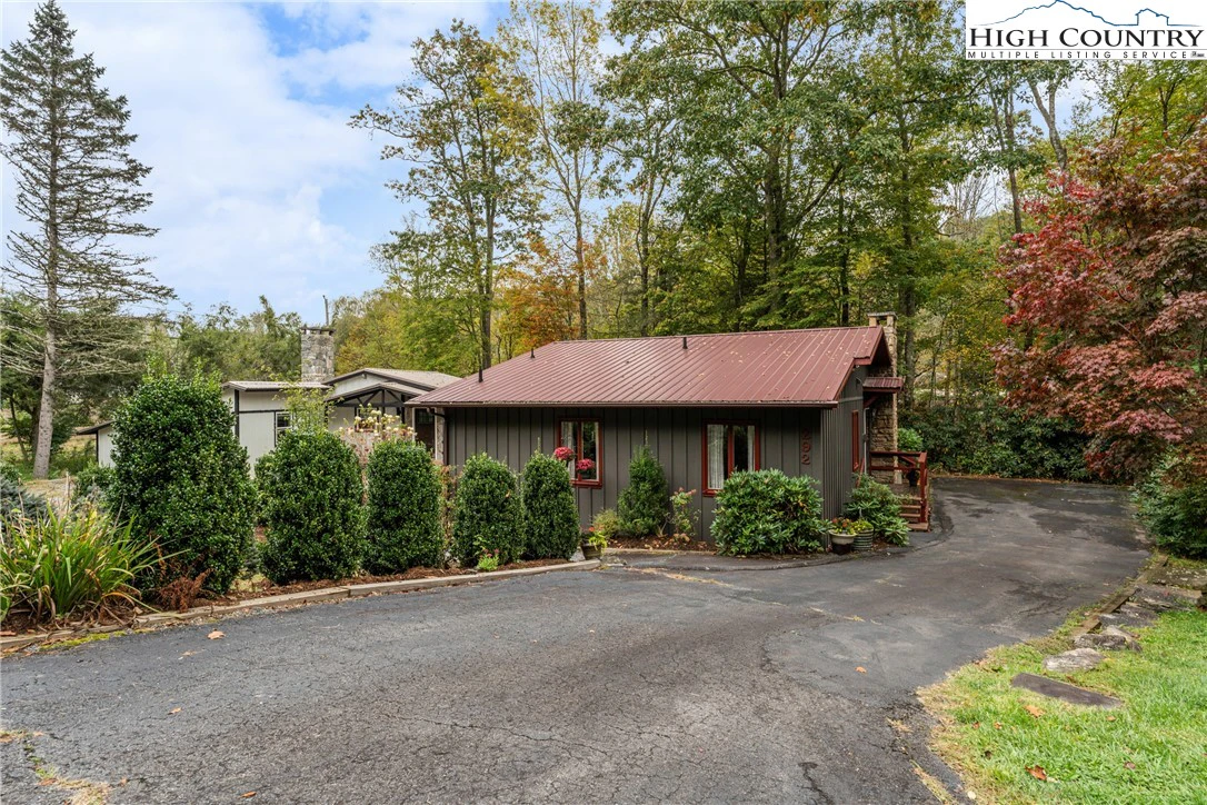 Image number 5 for the current listing