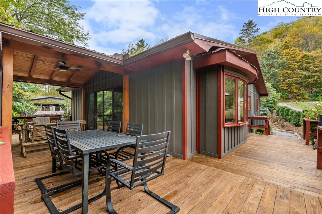 Image number 16 for the current listing