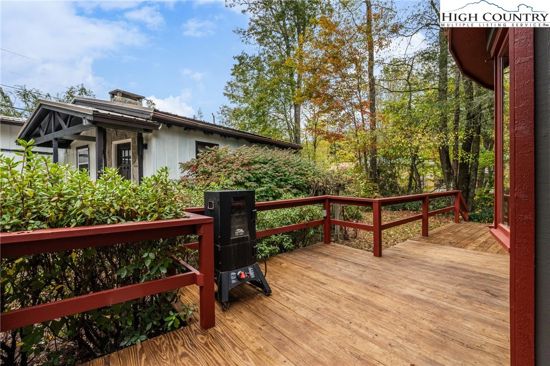 Image number 6 for the current listing