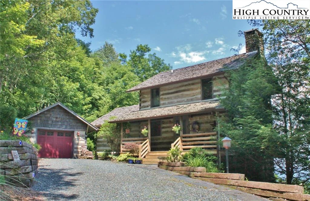 Image number 1 for the current listing