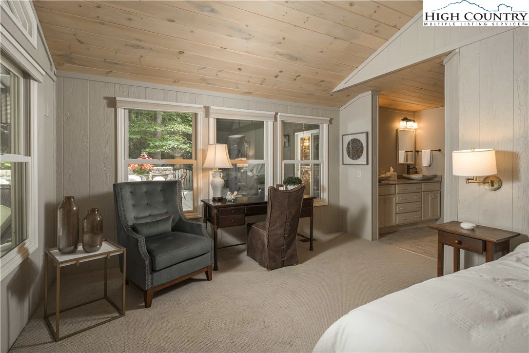 Image number 12 for the current listing