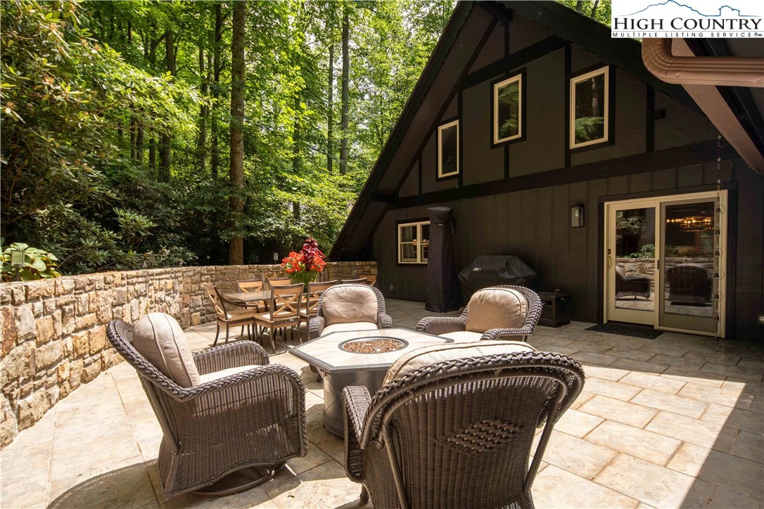 Image number 6 for the current listing