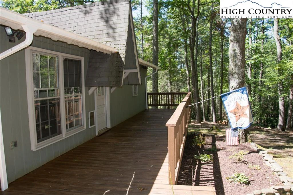 Image number 7 for the current listing