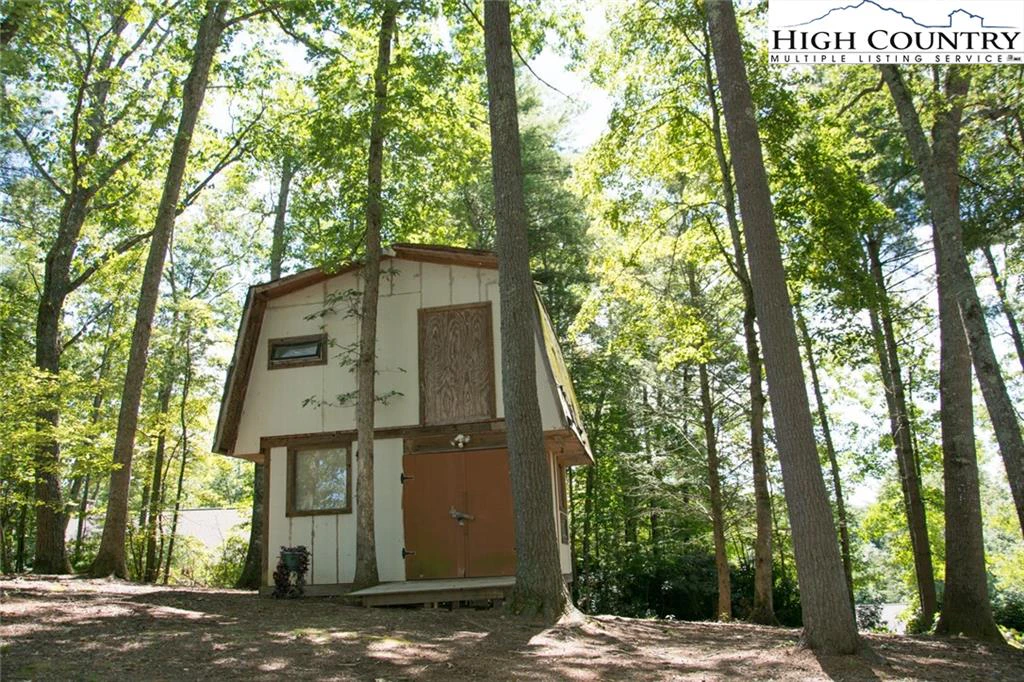 Image number 5 for the current listing