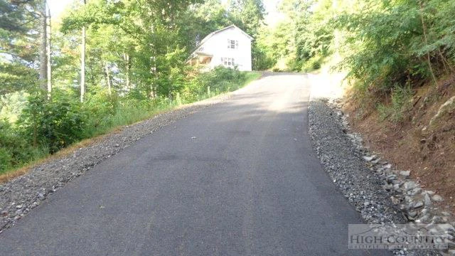 Image number 11 for the current listing