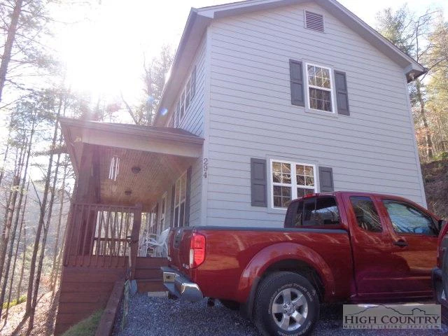 Image number 19 for the current listing