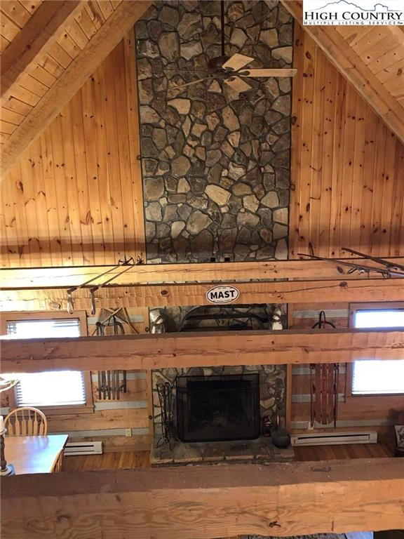 Image number 2 for the current listing