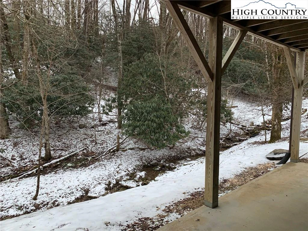 Image number 3 for the current listing