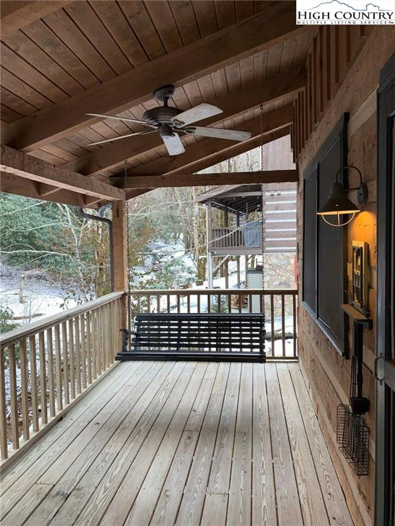 Image number 21 for the current listing
