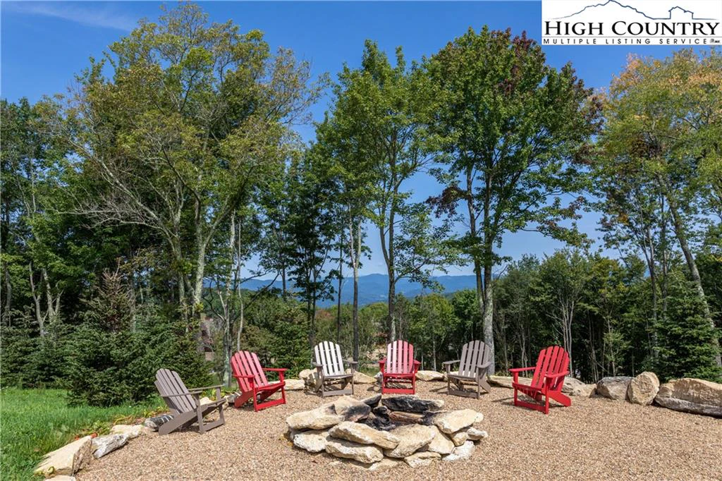 Image number 4 for the current listing
