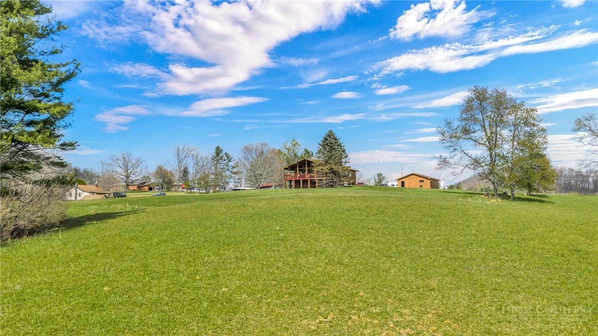 Image number 19 for the current listing
