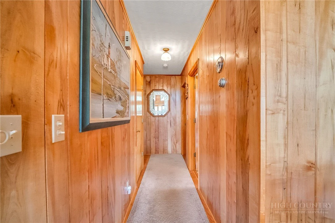 Image number 5 for the current listing